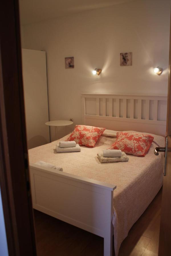 Apartments Neno Пула Екстериор снимка