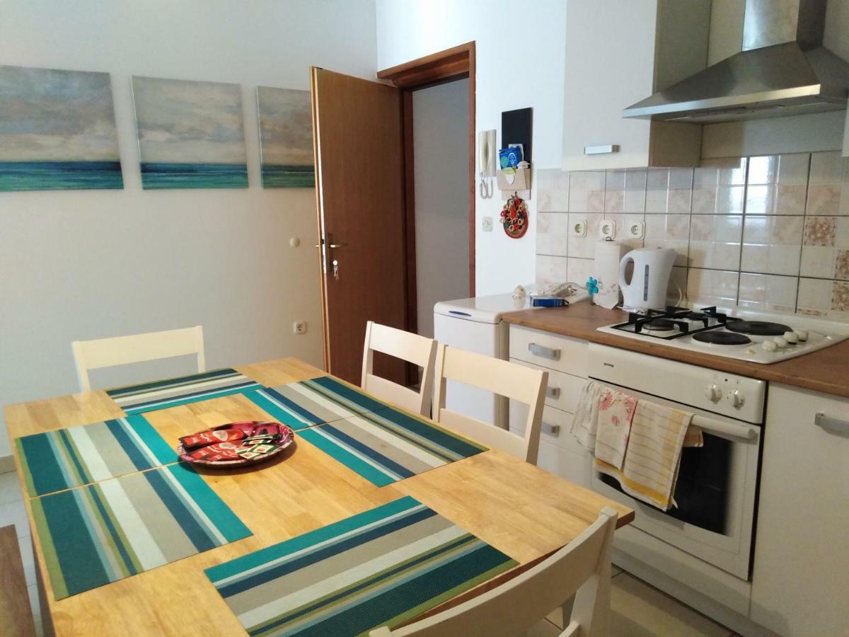 Apartments Neno Пула Екстериор снимка